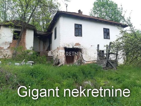 Prodaja kuce u okolini Soko banje-Šarbanovac